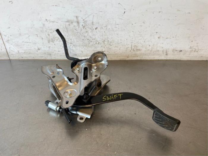 Używane Rózne Suzuki Swift (ZC/ZD) 1.2 Dual Jet 16V Cena na żądanie oferowane przez Autohandel-Smet Gebroeders NV
