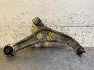 Used Front wishbone, right Hyundai i40 CW (VFC) 1.7 CRDi 16V Price on request offered by Autohandel-Smet Gebroeders NV