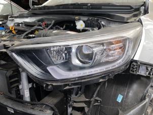 Used Headlight, left Kia Stonic (YB) 1.4 MPI 16V Price on request offered by Autohandel-Smet Gebroeders NV