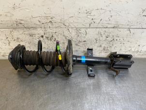 Used Front shock absorber, right Renault Captur (2R) 0.9 Energy TCE 12V Price on request offered by Autohandel-Smet Gebroeders NV