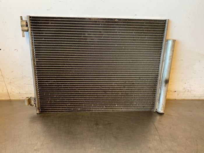 Gebrauchte Klima Kondensor Renault Clio IV (5R) 0.9 Energy TCE 90 12V Preis auf Anfrage angeboten von Autohandel-Smet Gebroeders NV