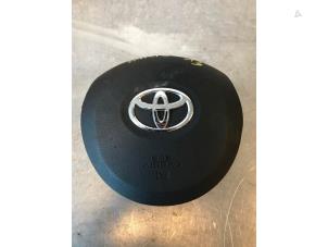 Used Left airbag (steering wheel) Toyota Yaris III (P13) 1.5 16V Hybrid Price on request offered by Autohandel-Smet Gebroeders NV