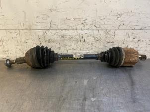 Used Front drive shaft, left Volkswagen Crafter (SY) 2.0 TDI Price on request offered by Autohandel-Smet Gebroeders NV