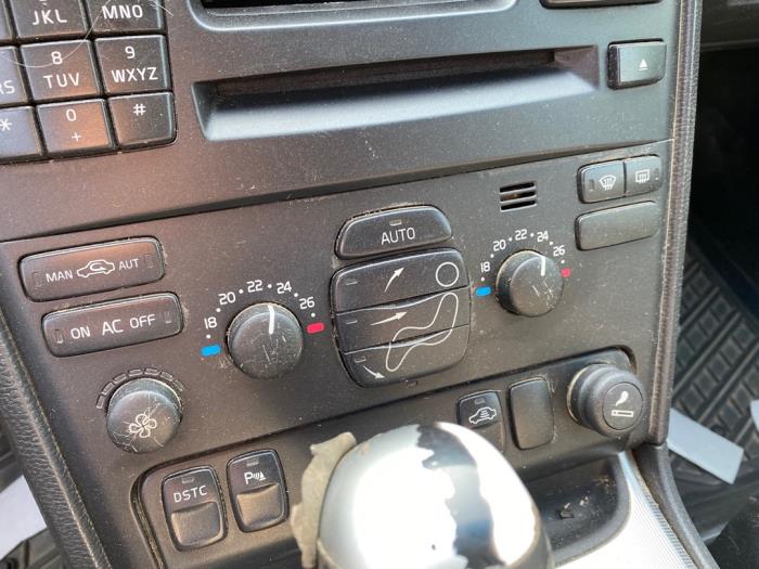 Usagé Commande chauffage Volvo XC90 I 2.4 D5 20V Prix sur demande proposé par Autohandel-Smet Gebroeders NV
