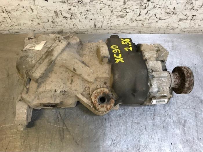 Begagnade Bakre differential Volvo XC90 I 2.4 D5 20V Pris på förfrågan erbjuds av Autohandel-Smet Gebroeders NV
