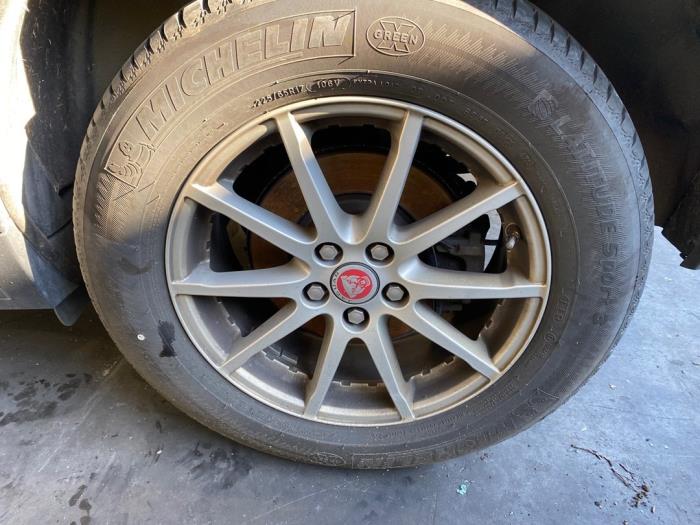 Używane Obrecz Jaguar E-Pace 2.0 D 150 16V Cena na żądanie oferowane przez Autohandel-Smet Gebroeders NV