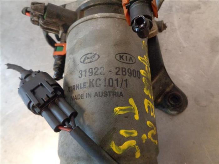 Begagnade Boosterpump Kia Magentis (GE) 2.0 CRDi 16V Pris på förfrågan erbjuds av Autohandel-Smet Gebroeders NV