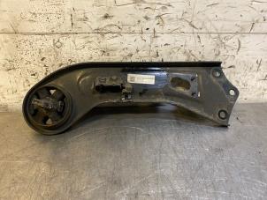 Used Lower wishbone, rear right Kia Sportage (QL) 1.7 CRDi 115 16V 4x2 Price on request offered by Autohandel-Smet Gebroeders NV