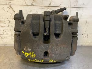 Used Front brake calliper, right Iveco Daily Price on request offered by Autohandel-Smet Gebroeders NV