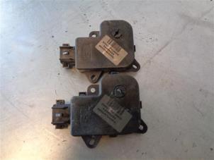 Used Electric heater valve Renault Espace (JK) 2.0 dCi 16V 150 FAP . Price on request offered by Autohandel-Smet Gebroeders NV