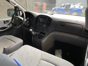 Used Airbag set + dashboard Hyundai H1 People Price on request offered by Autohandel-Smet Gebroeders NV