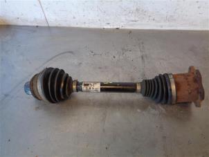 Used Front drive shaft, left Audi Q5 (8RB) 2.0 TDI 16V Quattro Price on request offered by Autohandel-Smet Gebroeders NV