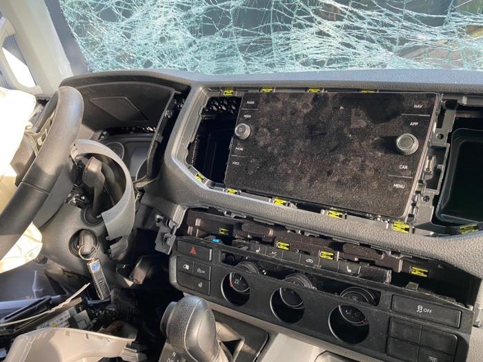 Gebrauchte Anzeige Innen Volkswagen Crafter (SY) 2.0 TDI RWD Preis auf Anfrage angeboten von Autohandel-Smet Gebroeders NV
