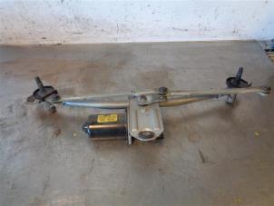 Used Wiper motor + mechanism Kia Sportage Price on request offered by Autohandel-Smet Gebroeders NV