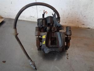 Used Rear brake calliper, left Jaguar E-Pace 2.0 D 150 16V Price on request offered by Autohandel-Smet Gebroeders NV
