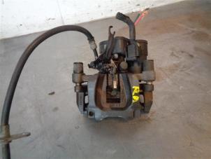 Used Rear brake calliper, right Jaguar E-Pace 2.0 D 150 16V Price on request offered by Autohandel-Smet Gebroeders NV