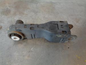 Usagé Bras de suspension bas arrière droit Jaguar E-Pace 2.0 D 150 16V Prix sur demande proposé par Autohandel-Smet Gebroeders NV