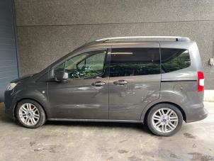 Used Sliding door, left Ford Transit Courier 1.5 TDCi 100 Price on request offered by Autohandel-Smet Gebroeders NV