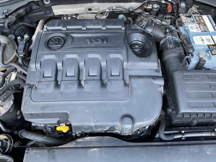 Engine from a Skoda Superb Combi (3V5) 1.6 TDI 2017