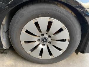 Used Set of wheels Mercedes E (W213) E-200d 2.0 Turbo 16V Price on request offered by Autohandel-Smet Gebroeders NV