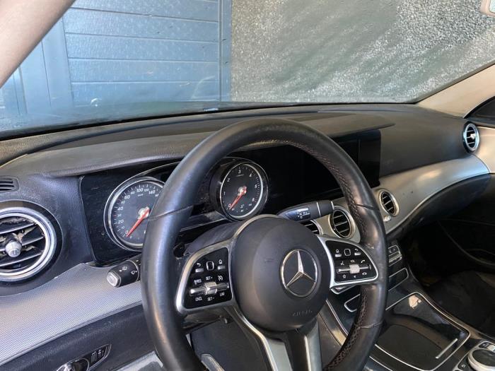 Airbag set + dashboard de un Mercedes-Benz E (W213) E-200d 2.0 Turbo 16V 2018