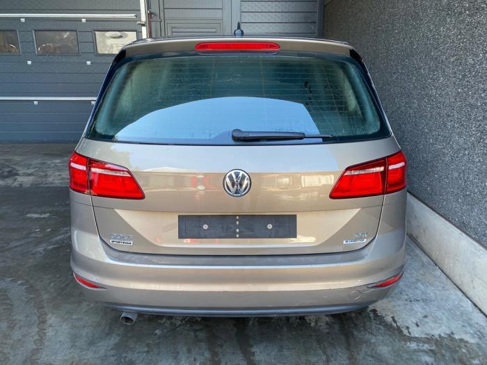Tylna klapa z Volkswagen Golf Sportsvan (AUVS) 1.2 TSI 16V BlueMOTION 2017