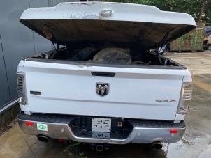 Begagnade Baklucka Dodge 1500 Crew Cab (DS) 5.7 Hemi V8 4x4 Pris på förfrågan erbjuds av Autohandel-Smet Gebroeders NV