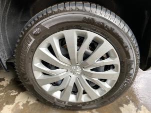 Used Wheel cover set Peugeot Partner (EF/EU) 1.5 BlueHDi 130 Price on request offered by Autohandel-Smet Gebroeders NV