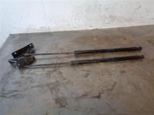 Used Set of tailgate gas struts Mercedes Vito Tourer (447.7) 2.0 114 CDI 16V Price on request offered by Autohandel-Smet Gebroeders NV