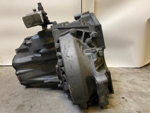 Used Gearbox Peugeot Boxer (U9) 2.2 HDi 130 Euro 5 Price on request offered by Autohandel-Smet Gebroeders NV