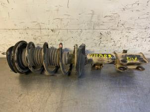 Used Front shock absorber, right Suzuki Grand Vitara II (JT) 1.6 16V Price on request offered by Autohandel-Smet Gebroeders NV