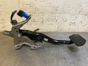 Used Brake pedal Mazda CX-5 (KF) 2.0 SkyActiv-G 165 16V 2WD Price on request offered by Autohandel-Smet Gebroeders NV