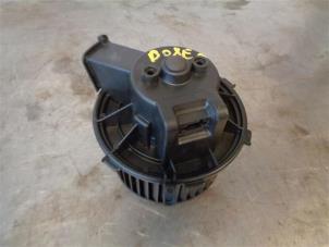 Used Heating and ventilation fan motor Peugeot Boxer (U9) 2.0 BlueHDi 160 Price on request offered by Autohandel-Smet Gebroeders NV