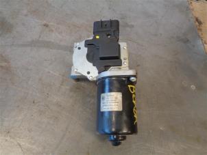 Used Front wiper motor Peugeot Boxer (U9) 2.0 BlueHDi 160 Price on request offered by Autohandel-Smet Gebroeders NV