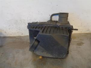 Used Air box Renault Master IV (FV) 2.3 dCi 125 16V FWD Price on request offered by Autohandel-Smet Gebroeders NV