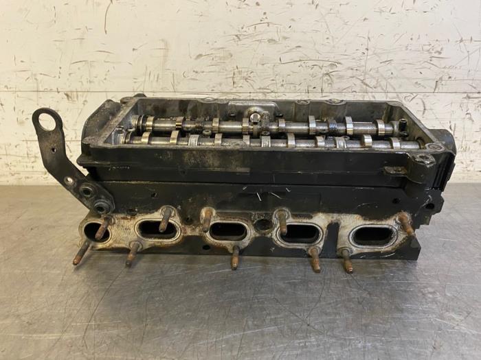 Begagnade Topplock Volkswagen Passat Variant (365) Pris på förfrågan erbjuds av Autohandel-Smet Gebroeders NV