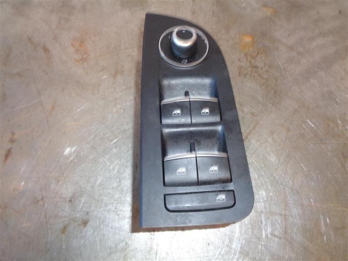 Usados Interruptor de ventanilla eléctrica Alfa Romeo Giulia (952) 2.2d 150 16V Precio de solicitud ofrecido por Autohandel-Smet Gebroeders NV
