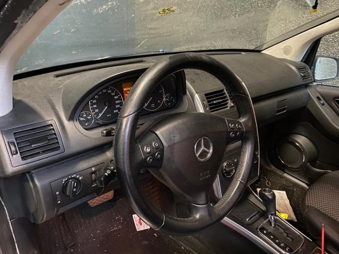 Airbag set + dashboard d'un Mercedes-Benz A (W169) 2.0 A-180 CDI 16V 5-Drs. 2010