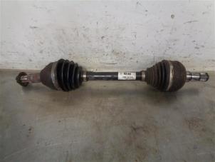 Used Front drive shaft, left Opel Astra J (PC6/PD6/PE6/PF6) 1.7 CDTi 16V 110 Price on request offered by Autohandel-Smet Gebroeders NV