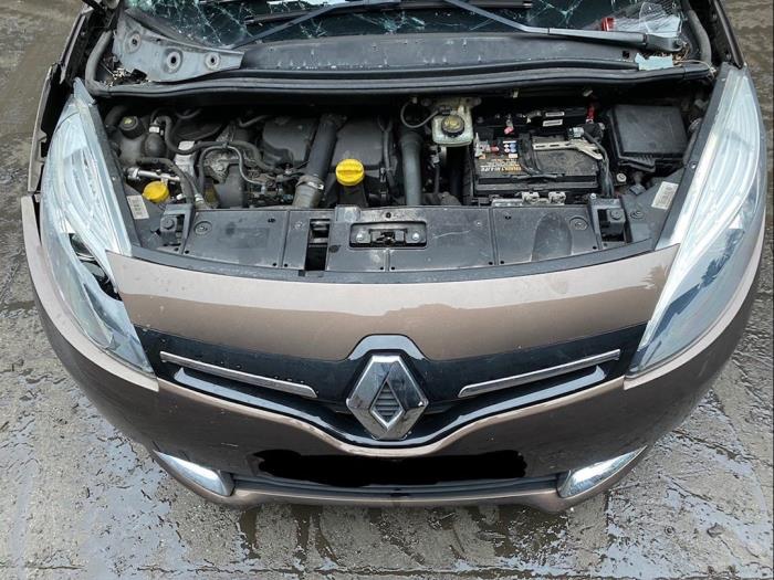 Front end, complete from a Renault Megane Scenic 2015