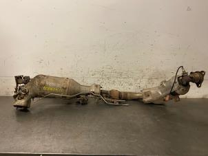 Used Catalytic converter Nissan Navara (D40) 2.5 dCi 16V Price on request offered by Autohandel-Smet Gebroeders NV