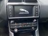 Jaguar XE 2.0d 180 16V Panel de control de aire acondicionado