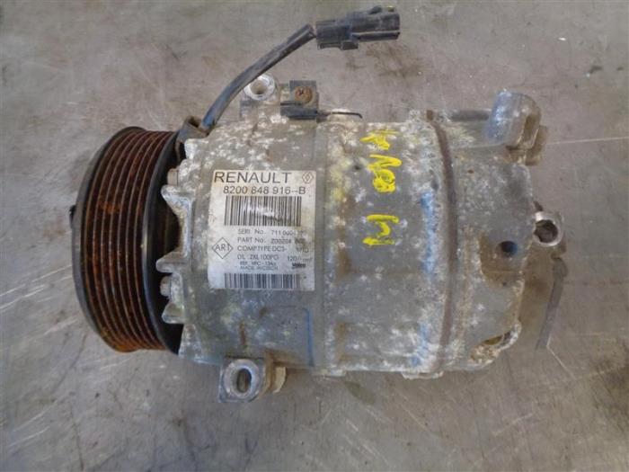Air conditioning pump from a Opel Movano 2.3 CDTi 16V FWD 2018