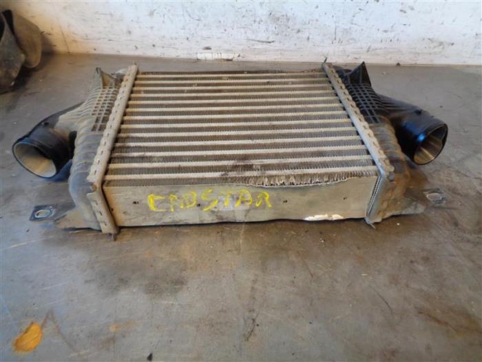 Usados Intercooler Nissan Cabstar (F22) 35.14/45.14 DCI Precio de solicitud ofrecido por Autohandel-Smet Gebroeders NV