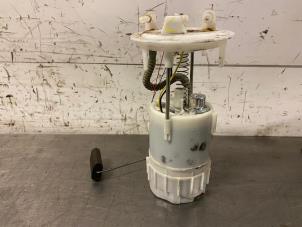 Used Electric fuel pump Dacia Lodgy (JS) 1.2 TCE 16V Price on request offered by Autohandel-Smet Gebroeders NV