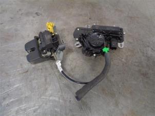 Used Tailgate lock mechanism Volkswagen T-Roc 2.0 TDI 150 4Motion 16V Price on request offered by Autohandel-Smet Gebroeders NV