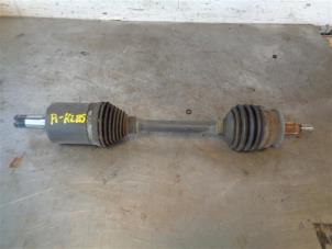 Used Front drive shaft, left Mercedes A (W169) 2.0 A-180 CDI 16V 5-Drs. Price on request offered by Autohandel-Smet Gebroeders NV