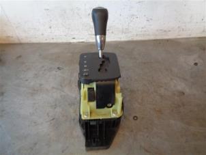 Used Gear stick Mercedes A (W169) 2.0 A-180 CDI 16V 5-Drs. Price on request offered by Autohandel-Smet Gebroeders NV