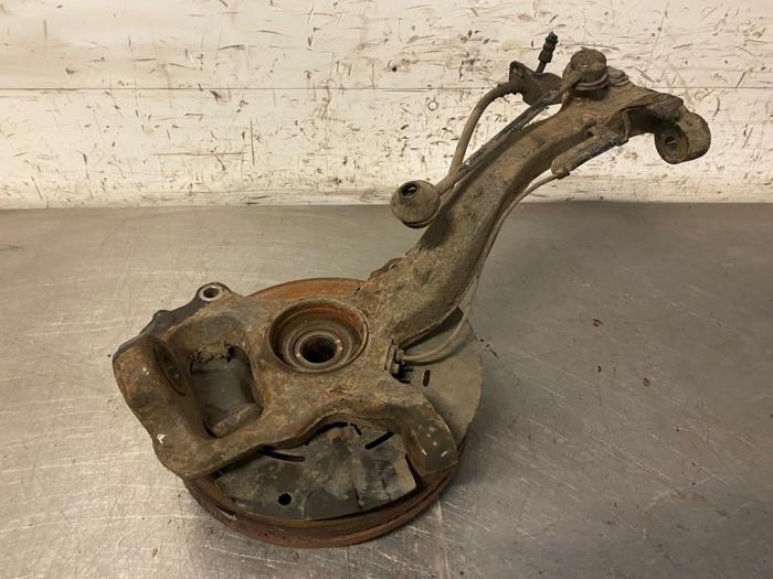 Knuckle, front left from a Ford Ranger 3.2 TDCI 20V 200 4x4 2014