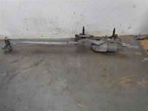 Used Front wiper motor Porsche Cayenne II (92A) 3.0 TDI V6 24V Price on request offered by Autohandel-Smet Gebroeders NV